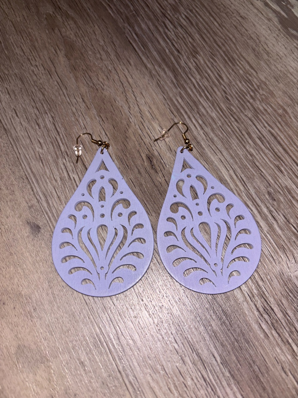 Soft Lavender Teardrop Cutout Dangle Earrings - Gold Hooks